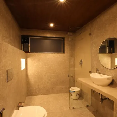 Isola Luxury Farm Suites Nashik Exterior photo