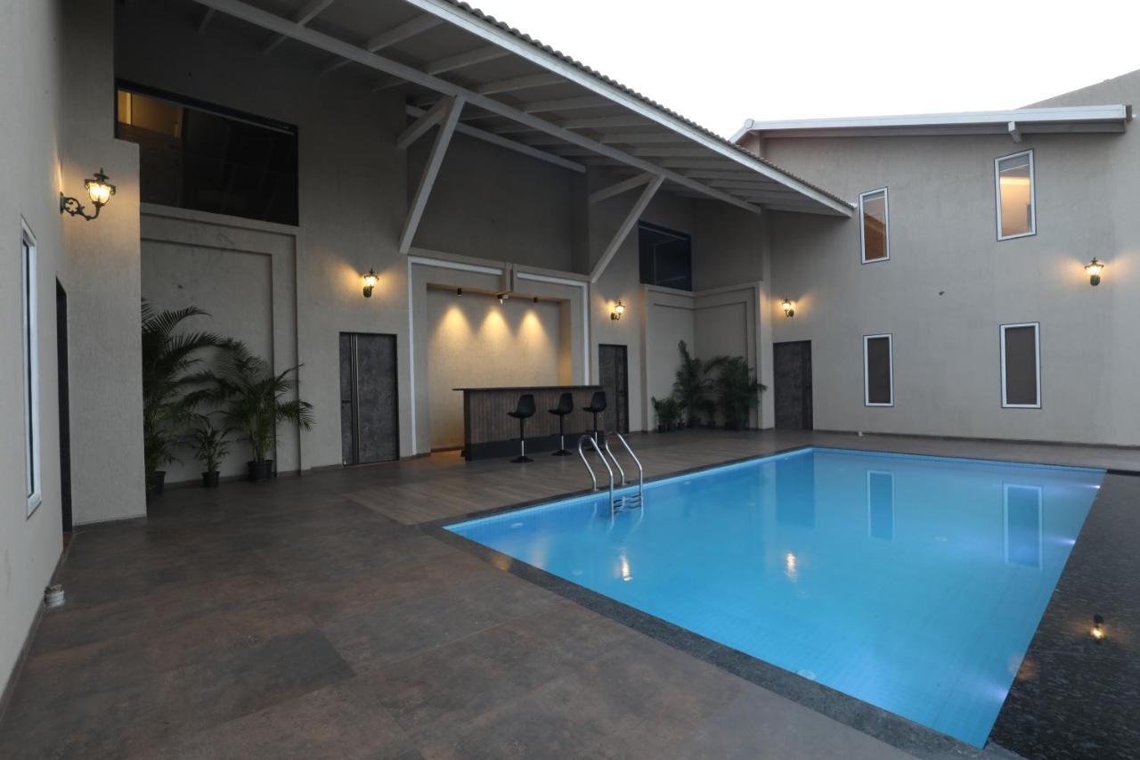 Farm stay Isola Luxury Farm Nashik